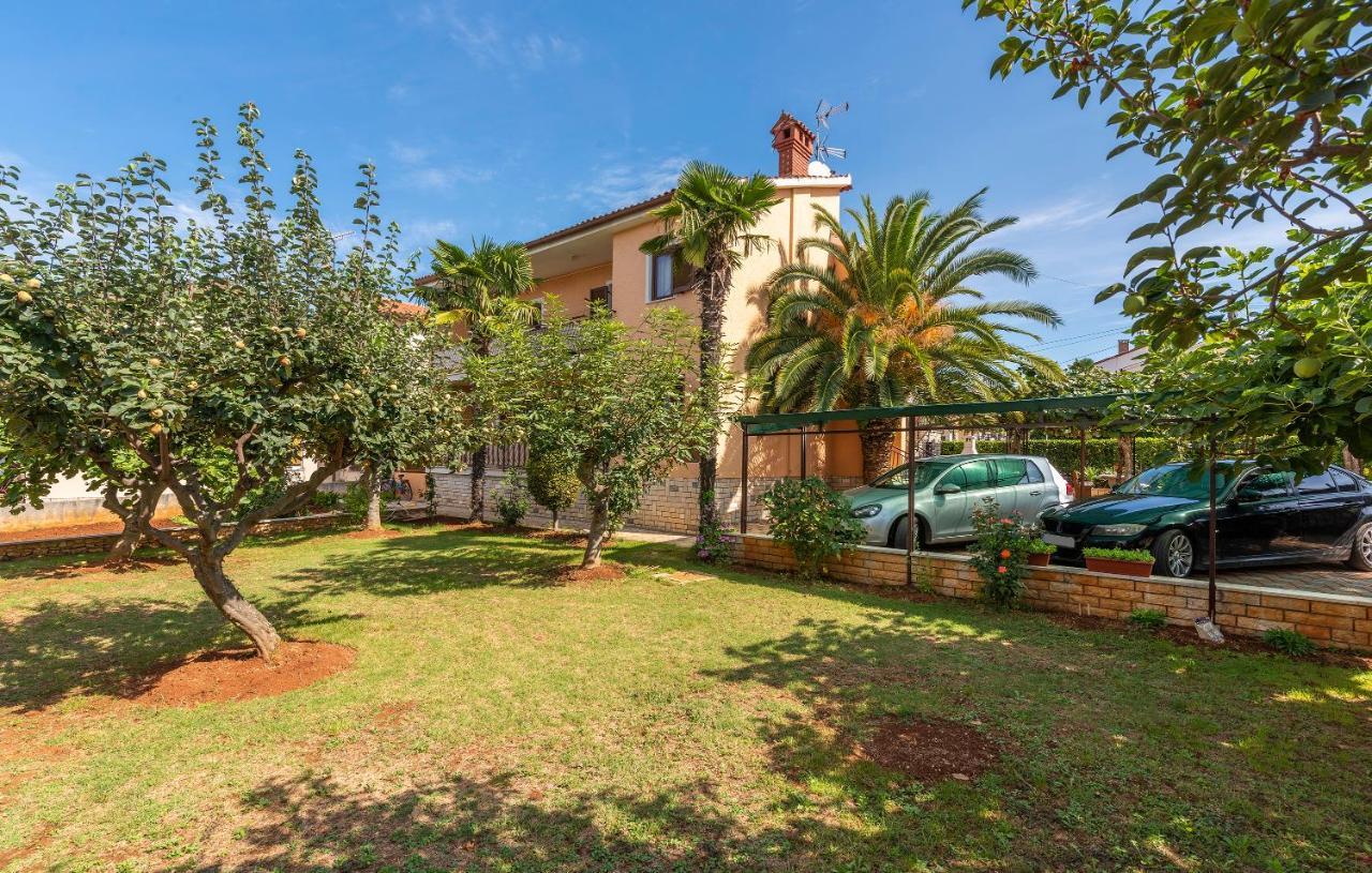 Apartments Feniks Poreč Buitenkant foto