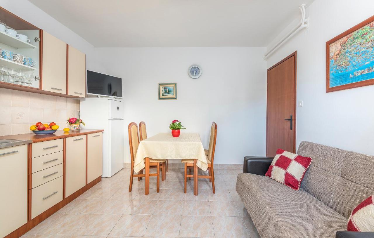 Apartments Feniks Poreč Buitenkant foto